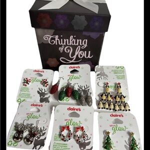 Claire's Festive Christmas holiday Earring 6 Set